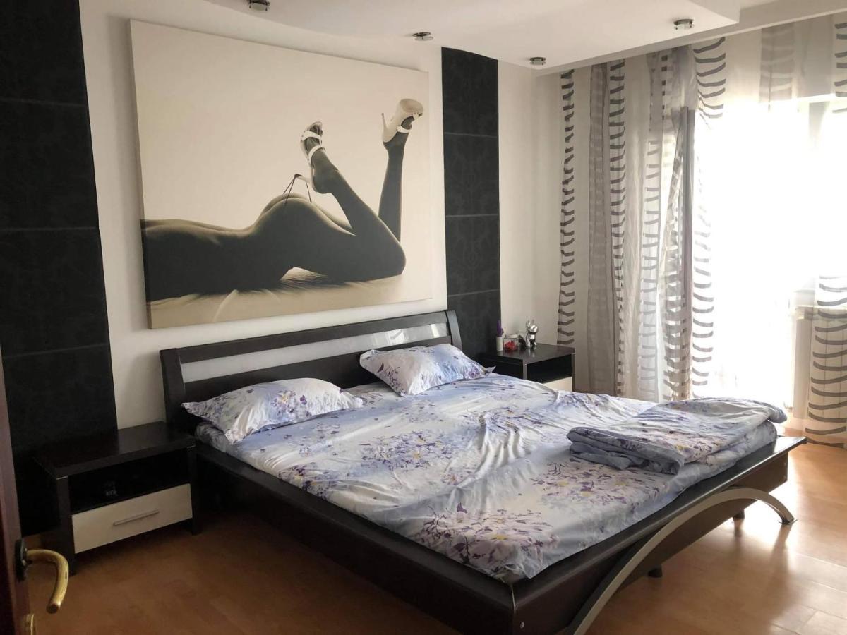 Apartament Apartment Ramnicu Valcea Ngoại thất bức ảnh
